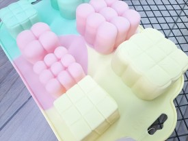 Molde silicona tricolor 7 cubos surtidos